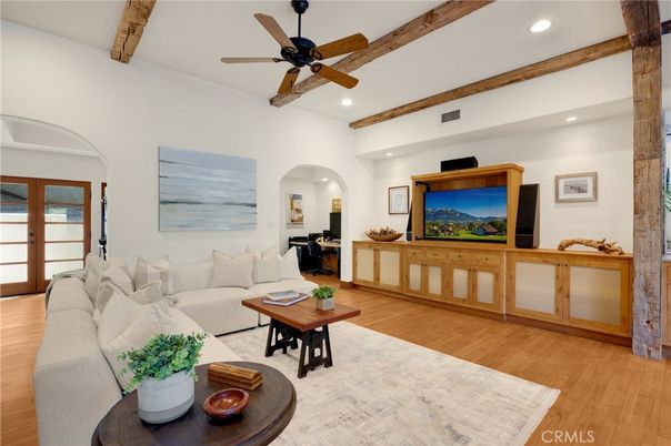 Interior, Living room, Recessed Lighting, Wooden Beams, Wood Texture Flooring