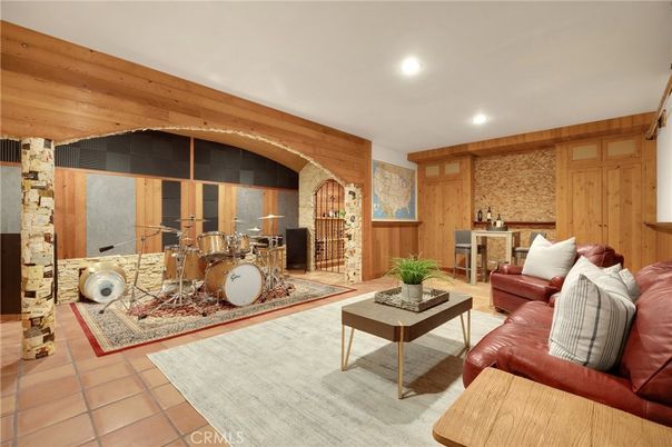 Interior, Living room, Recessed Lighting, Stone Walls, Wooden Walls