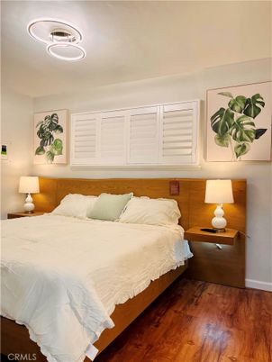 Bedroom, Interior, Pendant Lights, Wood Texture Flooring