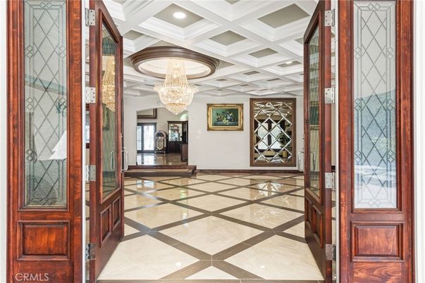 Chandelier, Interior, Recessed Lighting