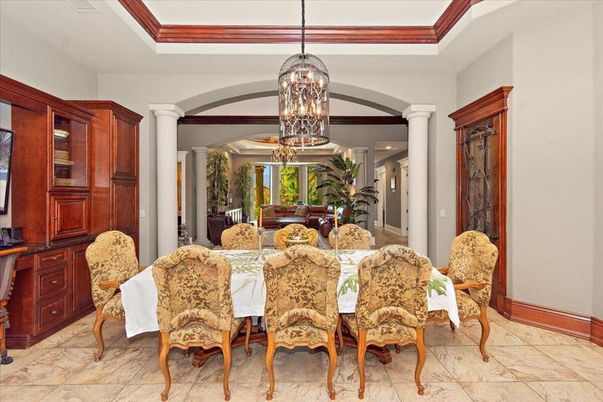 Chandelier, Dining room, Interior, Pendant Lights