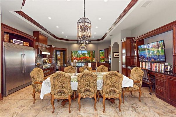Chandelier, Dining room, Interior, Kitchen, Pendant Lights, Recessed Lighting, Stainless Steel Appliances