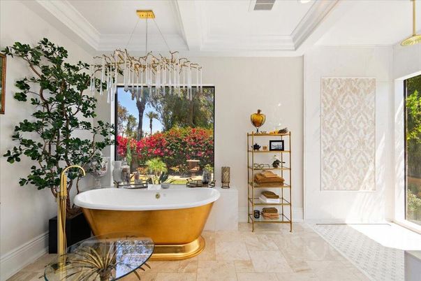 Bathroom, Free Standing Baths, Interior, Pendant Lights