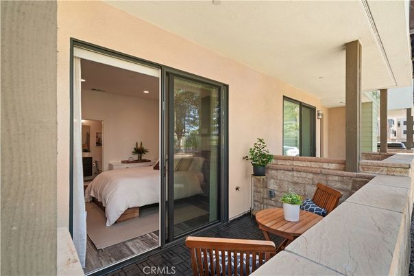 Bedroom, Exterior