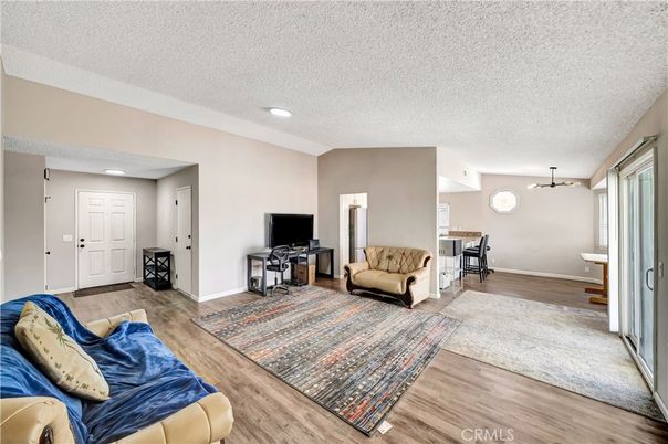 Interior, Living room, Pendant Lights, Recessed Lighting, Wood Texture Flooring
