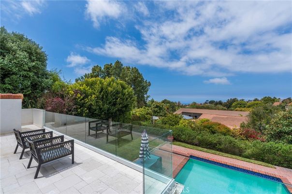 Exterior, Pool, Water