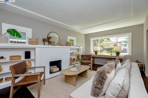 Fireplace, Interior, Living room