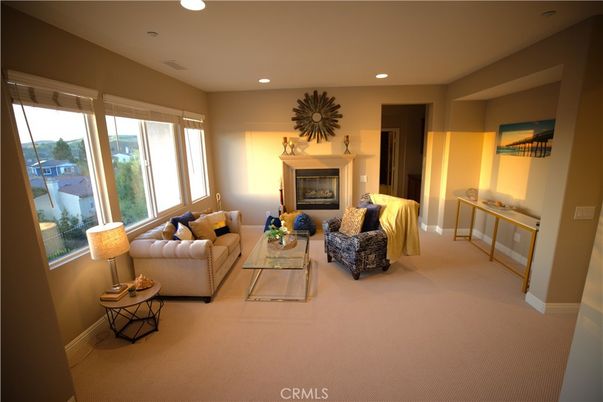 Fireplace, Interior, Living room, Recessed Lighting
