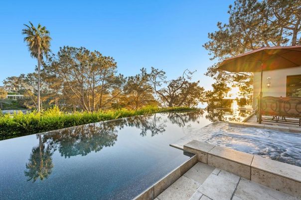 Exterior, Pool, Water
