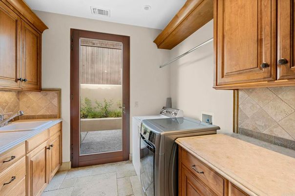 Interior, Recessed Lighting, Washer