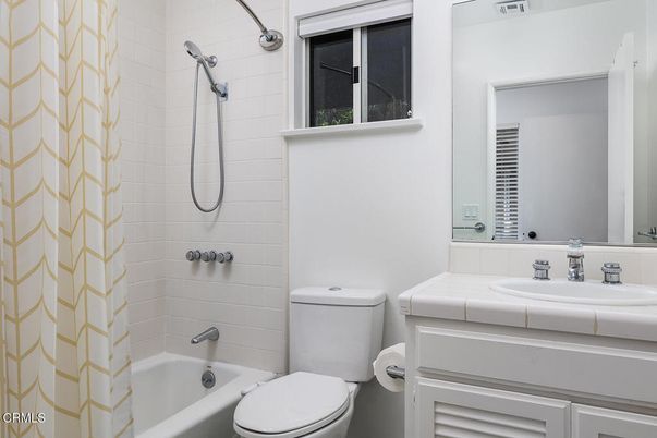 Bathroom, Interior, Tile Countertops