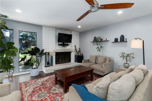 Fireplace, Interior, Living room, Recessed Lighting