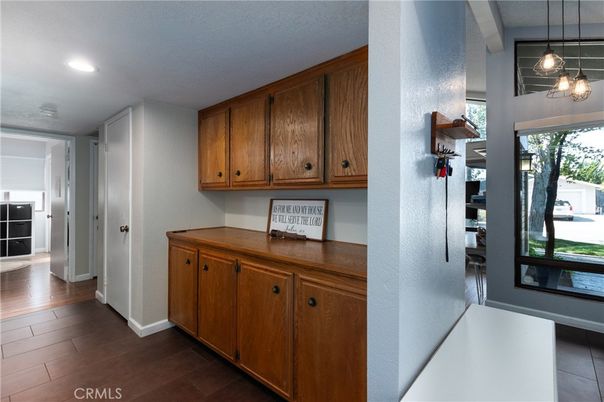 Interior, Pendant Lights, Recessed Lighting, Wood Texture Flooring