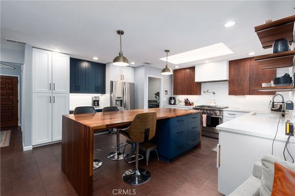 Interior, Kitchen, Pendant Lights, Recessed Lighting, Stainless Steel Appliances