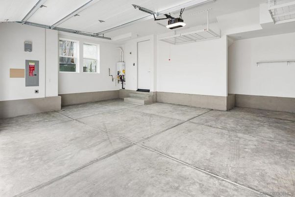 Garage, Interior
