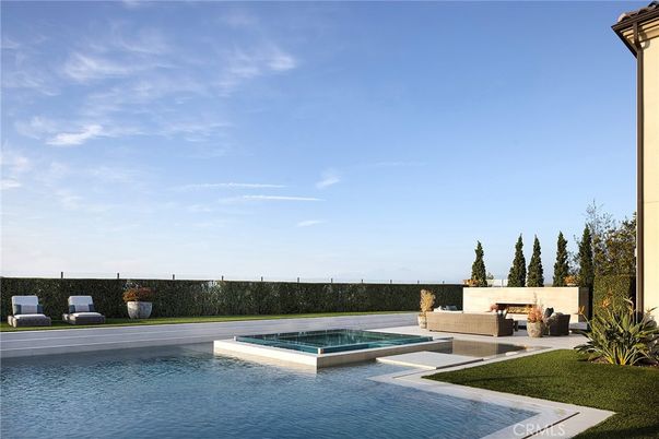 Exterior, Lake, Pool