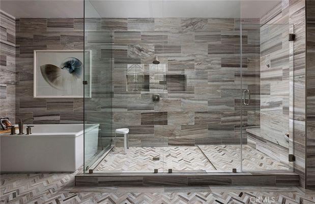 Bathroom, Free Standing Baths, Glass Shower, Interior