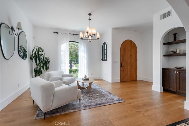 Chandelier, Interior, Living room, Pendant Lights, Wood Texture Flooring
