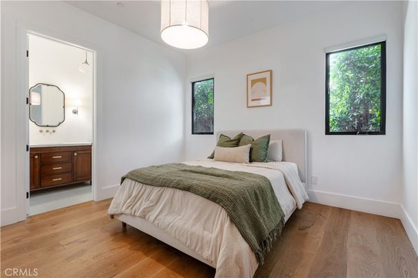 Bedroom, Interior, Pendant Lights, Wood Texture Flooring