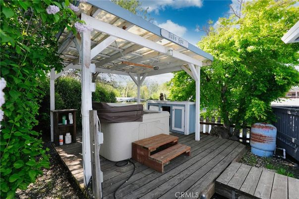 Exterior, Hot Tub