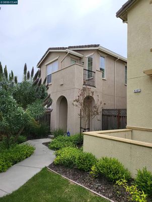 Backyard, Exterior, Facade, Mediterranean