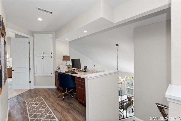 Home Office, Interior, Recessed Lighting, Wood Texture Flooring