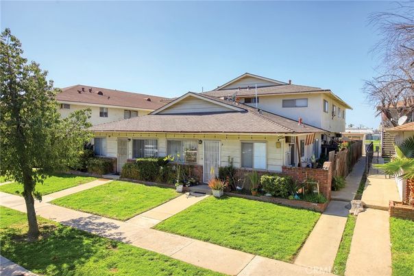 Exterior, Facade, American Craftsman