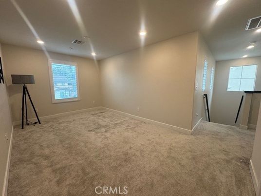 Empty room, Interior, Recessed Lighting