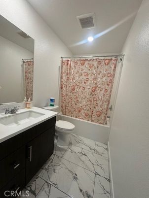 Bathroom, Interior, Marble, Recessed Lighting