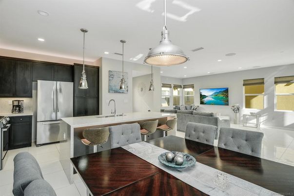 Dining room, Interior, Kitchen, Living room, Pendant Lights, Recessed Lighting, Stainless Steel Appliances