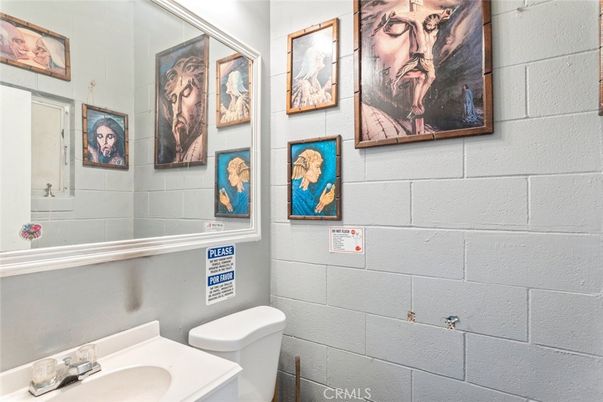 Bathroom, Interior