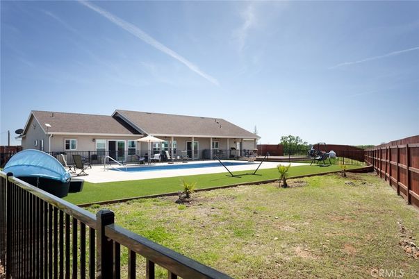 Backyard, Exterior, Pool