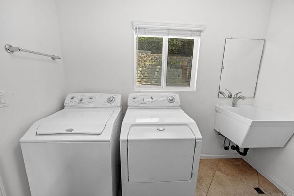Interior, Washer