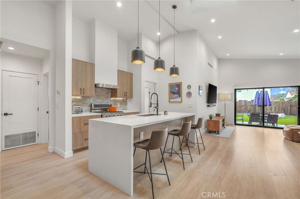 Interior, Kitchen, Pendant Lights, Recessed Lighting, Wood Texture Flooring