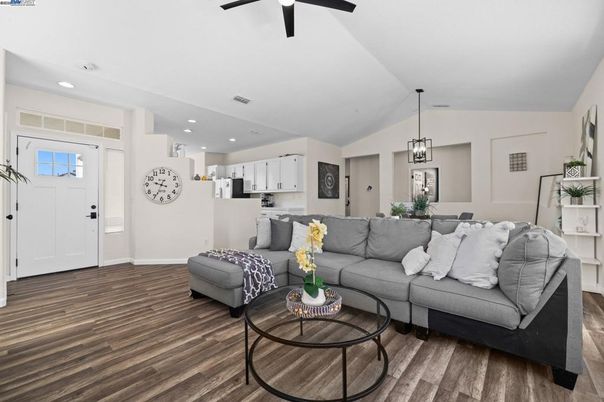 Dining room, Interior, Kitchen, Living room, Pendant Lights, Recessed Lighting, Wood Texture Flooring