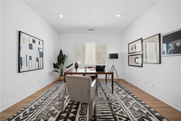 Home Office, Interior, Recessed Lighting, Wood Texture Flooring