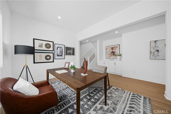 Home Office, Interior, Recessed Lighting, Wood Texture Flooring