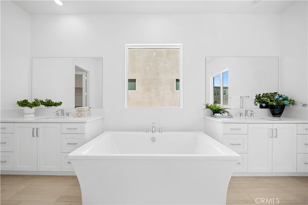 Bathroom, Dual Sink Vanities, Free Standing Baths, Interior, Recessed Lighting