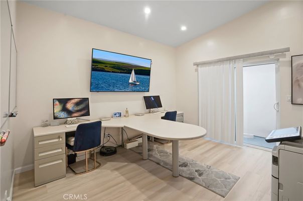 Home Office, Interior, Recessed Lighting, Wood Texture Flooring