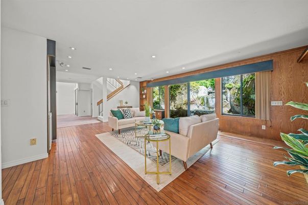Interior, Living room, Recessed Lighting, Wood Texture Flooring