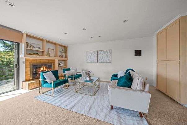 Fireplace, Interior, Living room, Recessed Lighting