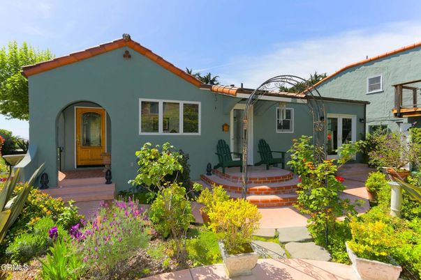 Exterior, Facade, Spanish Mediterranean