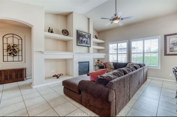 Fireplace, Interior, Living room