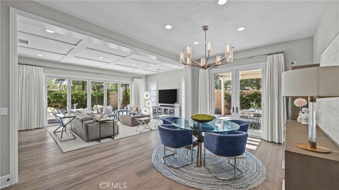 Dining room, Interior, Living room, Pendant Lights, Recessed Lighting, Wood Texture Flooring