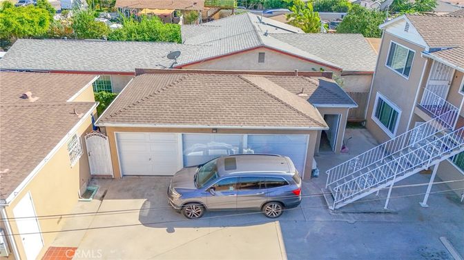 Detached Garage, Exterior