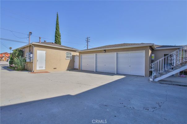 Detached Garage, Exterior