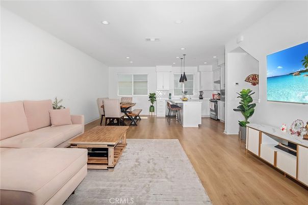 Dining room, Interior, Kitchen, Living room, Pendant Lights, Recessed Lighting, Wood Texture Flooring