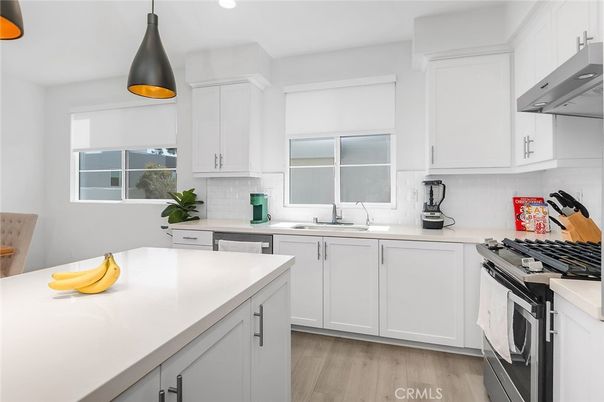 Interior, Kitchen, Pendant Lights, Recessed Lighting, Wood Texture Flooring