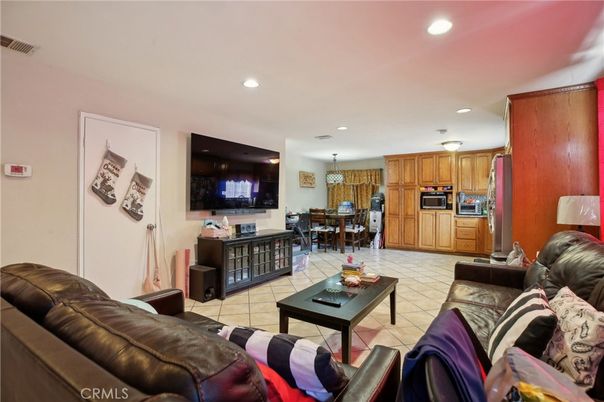Chandelier, Dining room, Interior, Kitchen, Living room, Recessed Lighting