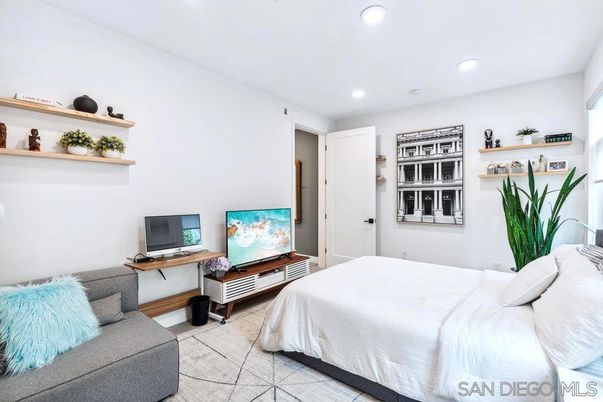 Bedroom, Interior, Recessed Lighting